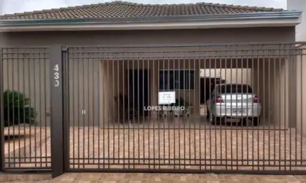 Casa com 3 dormitórios à venda, 188 m² por R$ 550.000,00 - Centro - Cosmorama/SP