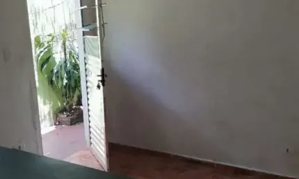 Casa para Locação em Carapicuíba, Jardim Ângela Maria, 1 dormitório, 1 banheiro