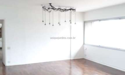 Vila Nova Conceição: 3 Dorm | 1 Suíte | 2 Vagas | 150 m² úteis