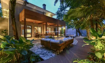 Casa com 4 quartos à venda na Rua Groenlândia, Jardim Europa, São Paulo