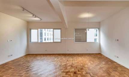 Apartamento à Reformado no Jardim Paulista: 2 Dorms, 1 Suíte, 1 Vaga, 109m²