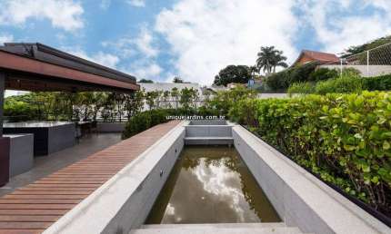 Alto de Pinheiros: 4 Suítes | 8 Vagas | 925 m² úteis