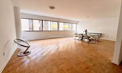 Higienópolis: 4 Dorm | 2 Suítes | 2 Vagas | 240 m² úteis
