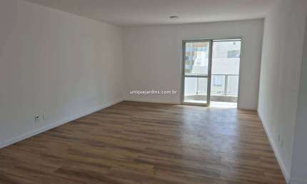 Jardim América: 3 Dorm | 1 Suíte | 3 Vagas | 376 m² úteis