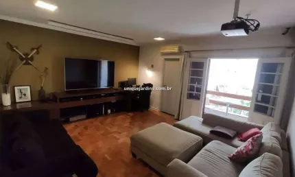 Jardim Paulistano: 3 Suítes | 2 Vagas | 220 m² úteis