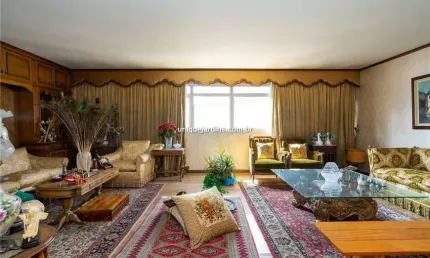 Jardim América: 4 Dorm | 1 Suíte | 2 Vagas | 185 m² úteis