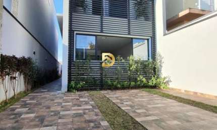 Casa com 3 quartos à venda na Massau, 107, Jaguari, Santana de Parnaíba por R$ 900.000
