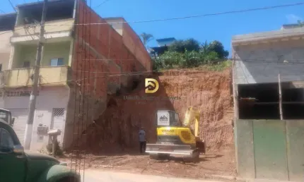 Terreno à venda na Clementino Pedroso de Siqueira, 372, Chácara do Solar II (Fazendinha), Santana de Parnaíba por R$ 180.000
