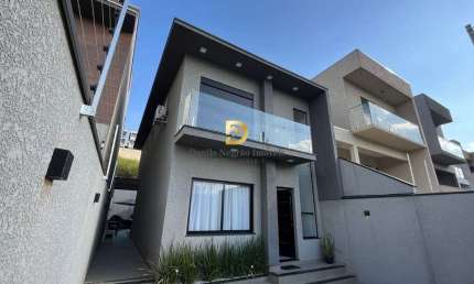 Casa com 3 quartos à venda na Alpineas, 261, Portal dos Ipês 3, Cajamar por R$ 1.350.000