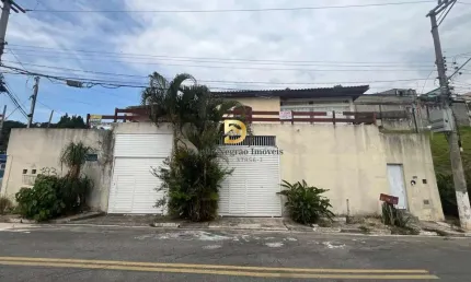 Casa com 3 quartos à venda na Estados Unidos, 193, Jardim São Luís, Santana de Parnaíba por R$ 1.700.000