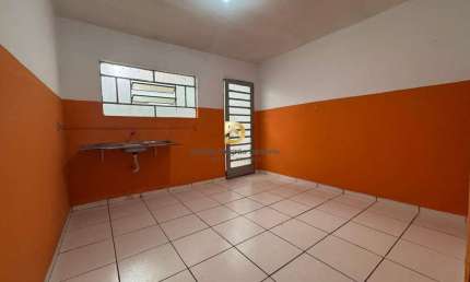 Apartamento com 1 quarto para alugar na Avenida Tenente Marques, 805, Guaturinho, Cajamar por R$ 1.100