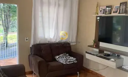 Casa com 2 quartos à venda na Antônio de Barros, 200, Jordanésia, Cajamar por R$ 330.000