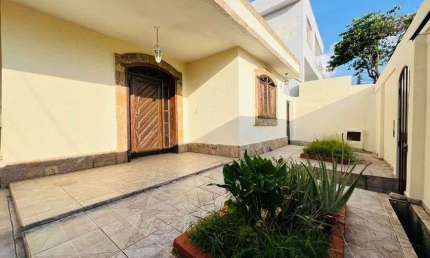 Casa com 4 Quartos à venda, 216 m² por R$ 950.000,00 - Itapoã - Belo Horizonte/MG