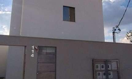 Casa com 2 Quartos à venda, 130 m² por R$ 373.000 - Novo Centro - Santa Luzia/MG