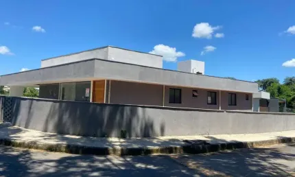 Casa com 3 quartos à venda, 270 m² por R$ 1.390.000 - Condomínio Estância das Aroeiras - Lagoa Santa/MG