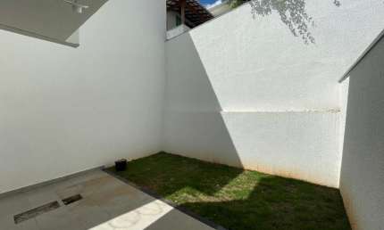 Casa com 3 quartos sendo 01 com suite à venda, 140 m² por R$ 810.000 - Planalto - Belo Horizonte/MG