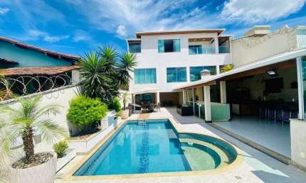 Casa com 4 quartos sendo 03 suítes à venda, 542 m² por R$ 1.600.000 - Santa Mônica - Belo Horizonte/MG