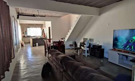 Casa com entrada independente 3 quartos sendo 01 com suite à venda, 200 m² por R$ 400.000 - Maria Helena (Justinópolis) - Ribeirão das Neves/MG