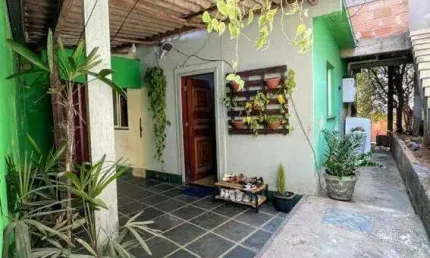 Casa com 4 quartos à venda, 180 m² por R$ 249.000 - Botafogo (Justinopolis) -Ribeirão das Neves - MG