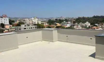 Cobertura a Venda composta por 3 quartos uma suíte no Bairro Santa Inês