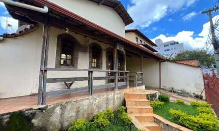 Casa com 4 quartos à venda, 233,58 m² por R$ 848.000,00 - Itapoã -Belo Horizonte - MG