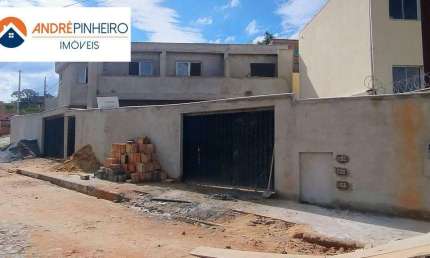 Ótima casa à venda no Bairro Petrópolis, Santa Luzia/MG, com cerca 67 m² por R$ 265.000