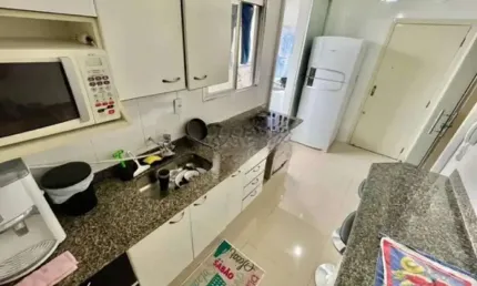 Vendo Ótimo Apartamento com 03 quartos no Bairro Itapoã