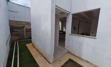 Casa com 3 quartos à venda por R$ 598.000 - Etelvina Carneiro - Belo Horizonte/MG