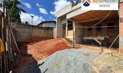 Casa de Alto Padrão à Venda na Região da Pampulha Bairro Trevo – Belo Horizonte | Lote de 500 m² | Área construída: 221 m² Valor: R$ 2.200.000,00