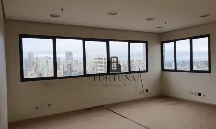 Conjunto comercial 1 vaga, a 4 min. Metro São Judas.