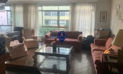 Apartamento à venda 3 dormitórios sendo 1 suíte, 4 banheiros, 2 vagas, localizado na Rua Coronel Os