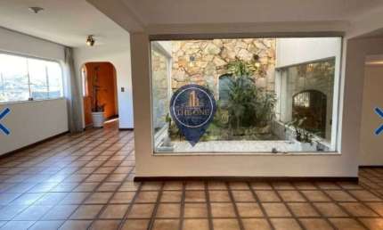 Casa à venda com 4 dormitórios sendo 4 suítes, 3 vagas, 328 m², Bairro Brooklin Velho
