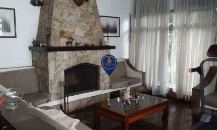 Casa Térrea  com 3 Quartos e 2 banheiros à Venda, 180 m² Vila Paulista