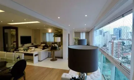 Apartamento à venda, com 4 dormitórios, 3 suites, 4 vagas e 234M², localizado na Aclimação, São Pau