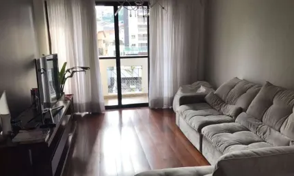 Lindo apartamento  na Aclimação 3 dormitórios 1 suíte 2 vagas  e sacada