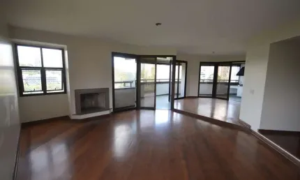 Apartamento à venda, Morumbi, São Paulo, SP 196m², distribuídos em 4 quartos, sendo 2 suítes, ideal