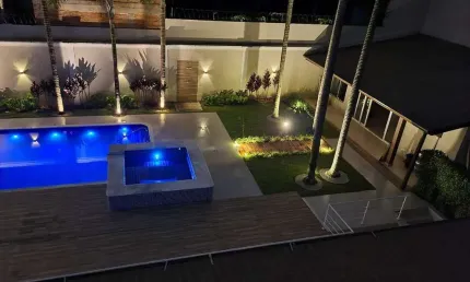 Casa à venda de 828m² na Fazenda Morumbi, São Paulo, SP. Recém reformada com 5 Suites, hidromassage