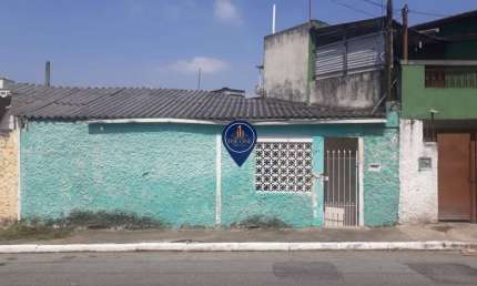 Casa / Terreno à venda com 3 dormitórios, 2 banheiros, 1 Vaga, 182M²,localizado na Vila Brasílio Ma