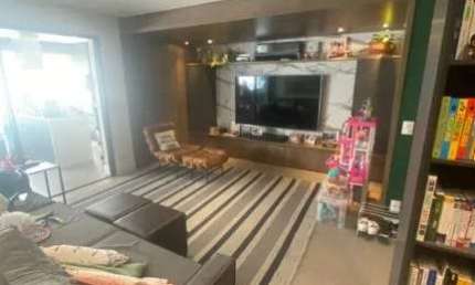 Apartamento de 145m² à venda, mobiliado, com 3 Dormitórios, 1 Suíte e 2 Vagas para auto. localizado