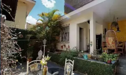 Casa com 5 Dormitórios, 3 Suítes, 2 Vagas à venda  e 254m2, localizado em Perdizes, São Paulo, SP