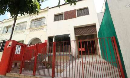 Casa com 3 quartos à venda na Rua Oliveira Lima, 230, Cambuci, São Paulo