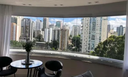 Apartamento de 116m² REFORMADO à venda, Brooklin Paulista, São Paulo, SP. com 2 Suítes sendo 1 Mast