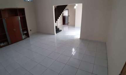 Sobrado à venda, com 3 dormitorios, 1 suite, 4 vagas e 280M², localizado na Vila Gomes, São Paulo,
