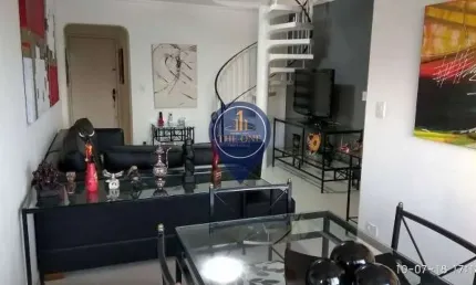 Cobertura à Venda com 3 dormitórios, 1 vaga e 174M², localizado no Bairro Santo Amaro