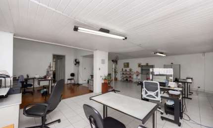 Sobrado de 317m² para uso Comercial ou Residencial à venda, Cambuci, São Paulo, SP. com 6 Salas amp