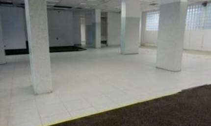Ponto comercial  230m² sendo 3 salões, ar condicionado centra, localizado bairro no Cambuci na Aven