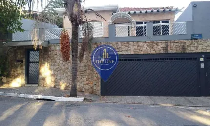 Casa alto padrão à venda 4 vagas, 3 suítes, area de lazer, perto do metrô tatuapé