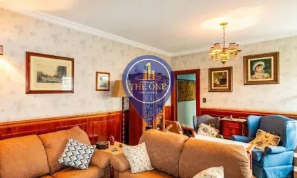 Casa à venda, com 3 vagas, 3 dormitórios, 2 suítes ótima localização