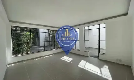 Sobrado à venda, com 5 dormitorios, 3 vagas, 1 suite e 250m², localizado no jardim bela vista, cerq