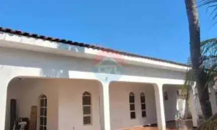 EXCELENTE CASA DE ESQUINA  JD CALIFORNIA 511 MT2 e  TERRENO DE 1.200MT2 codigo: 127849